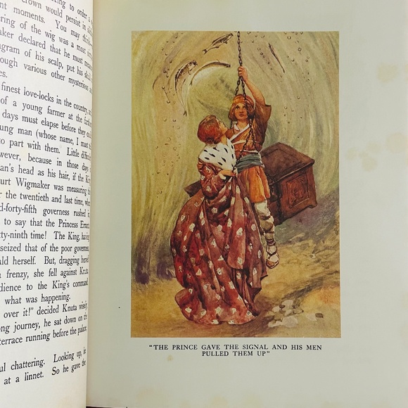 The Magic Book of Fairy Tales Hardcover Classic Illustrated Picture Book - Picture 7 of 16
